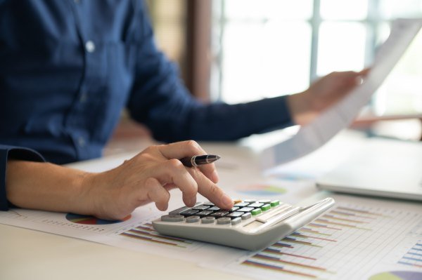 TVS 2025 : calculer les taxes sur les véhicules de tourisme